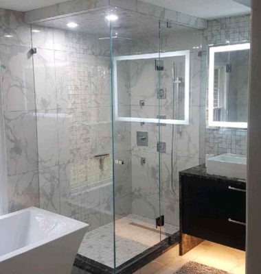 Frameless Corner Shower to Ceiling with Knob