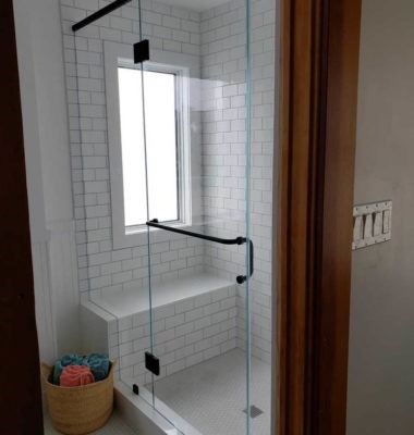 Frameless Shower Door in the Center