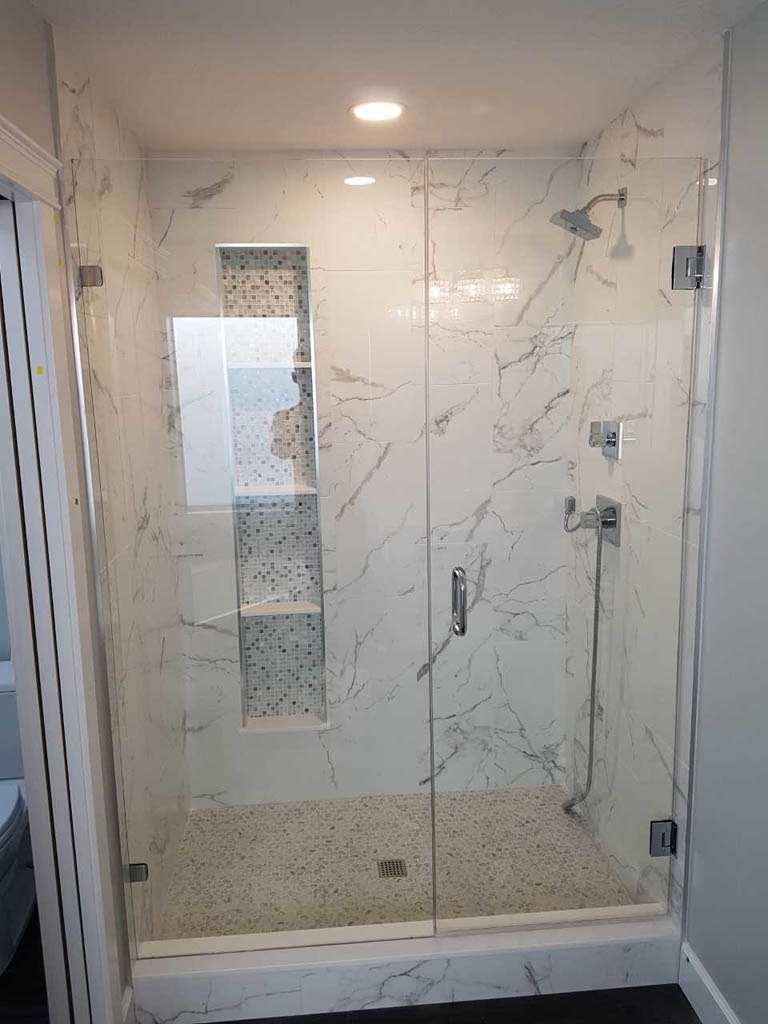 Frameless Inline Shower